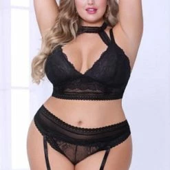 Seven 'til Midnight Queen Black Naughty Net Set